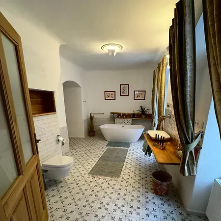Maison *
